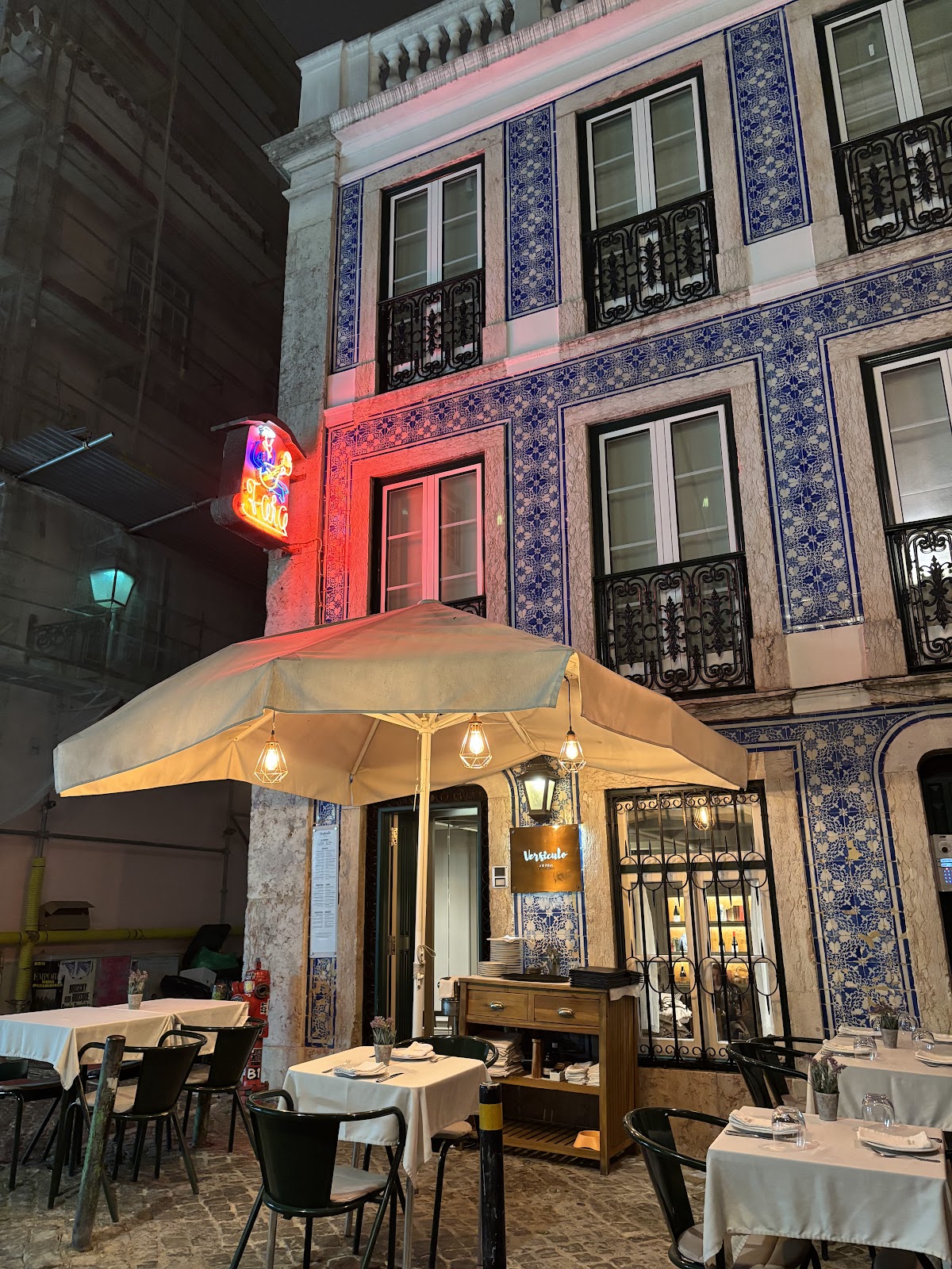 O Regueirão the frontage